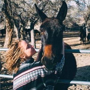 Meet your Posher, Taylor Rose